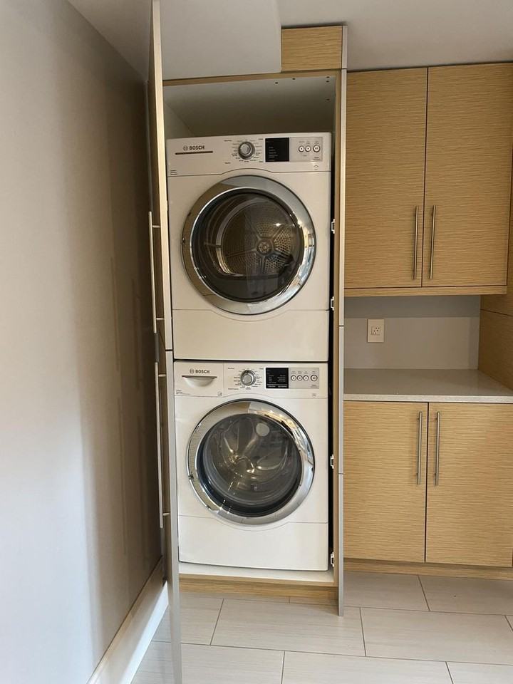 526 E 3rd Ave - Photo 6 of 20