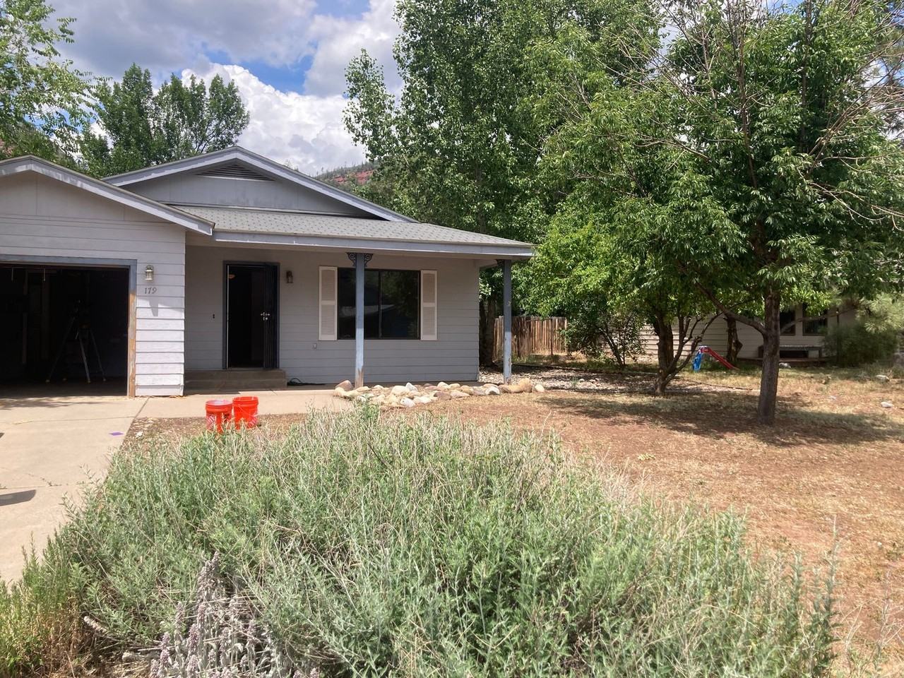 179 Hermosa Cir - Photo 2 of 19