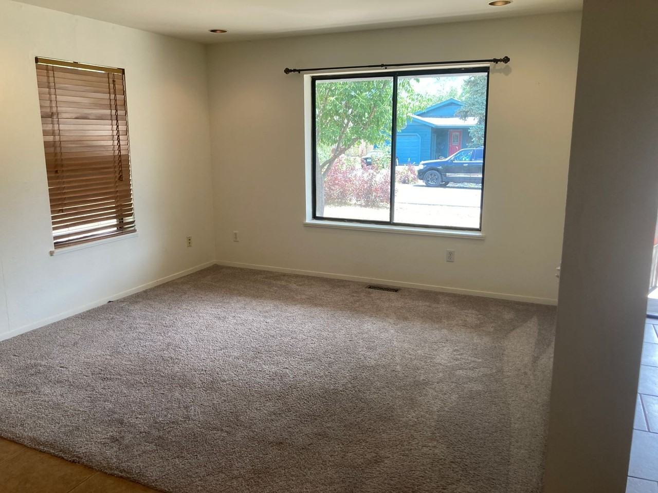 179 Hermosa Cir - Photo 3 of 19