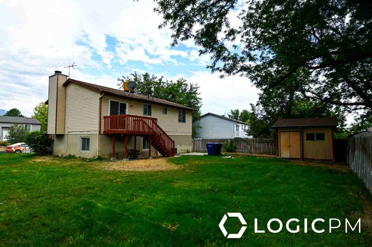6492 S Fernbrook Dr - Photo 2 of 16