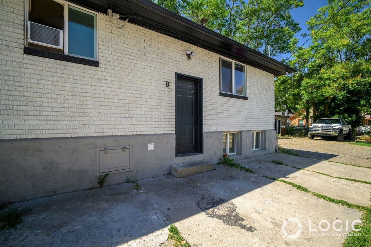 2743 Liberty Ave #B - Photo 2 of 18