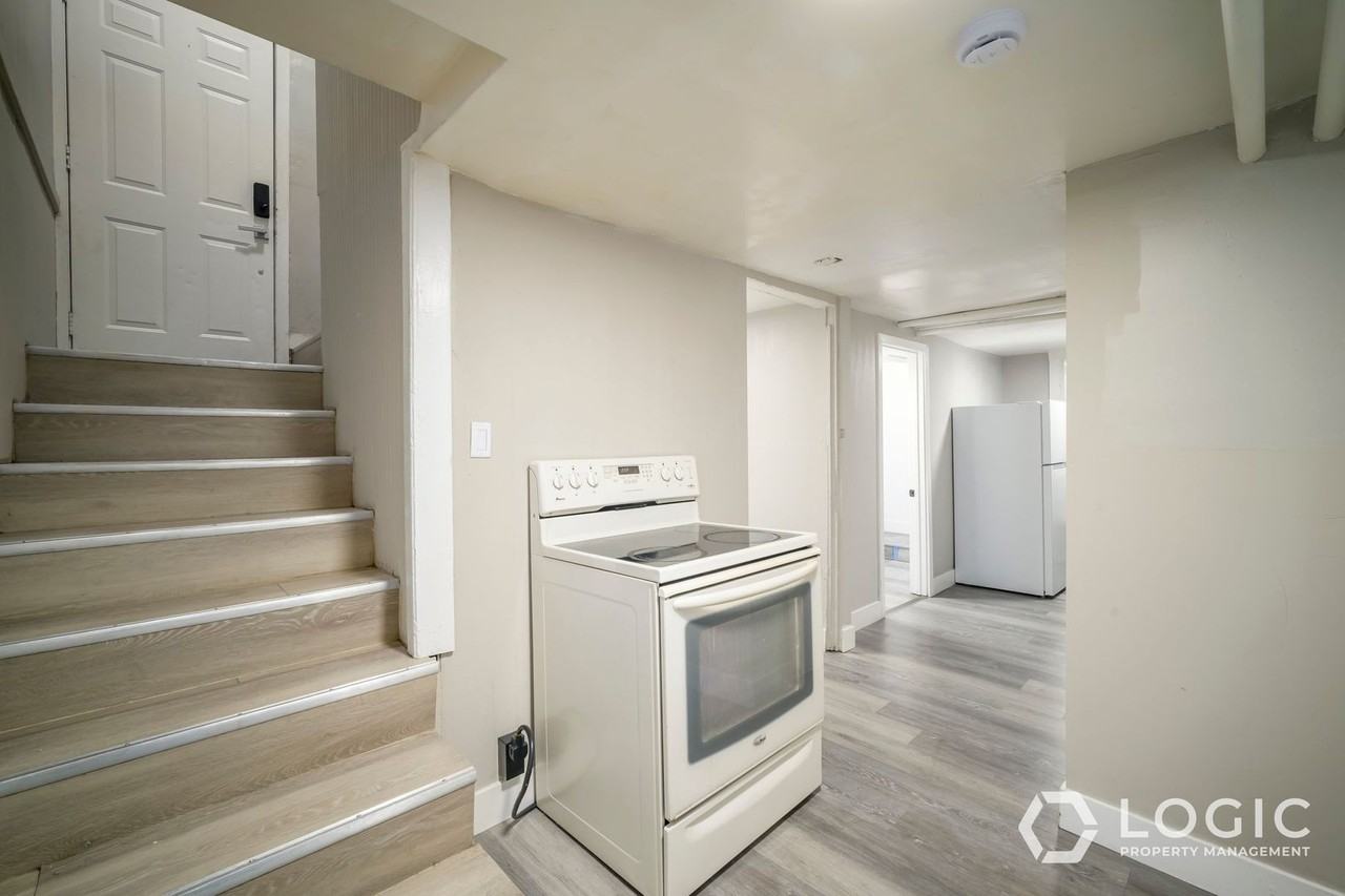 2743 Liberty Ave #B - Photo 3 of 18
