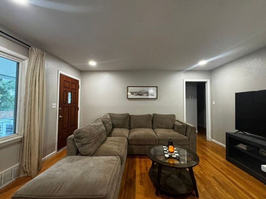 1312 Cooper Ave - Photo 2 of 18
