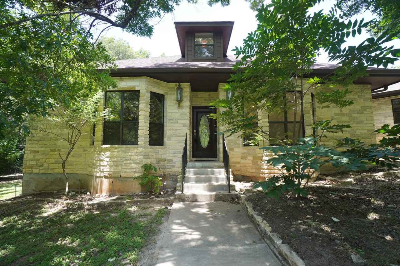 8 Woodhollow Trl - Photo 4 of 50