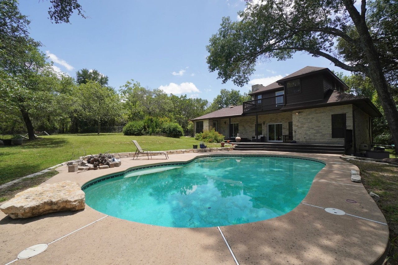 8 Woodhollow Trl - Photo 5 of 50