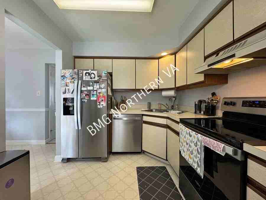 6118 Rocky Way Ct - Photo 7 of 25