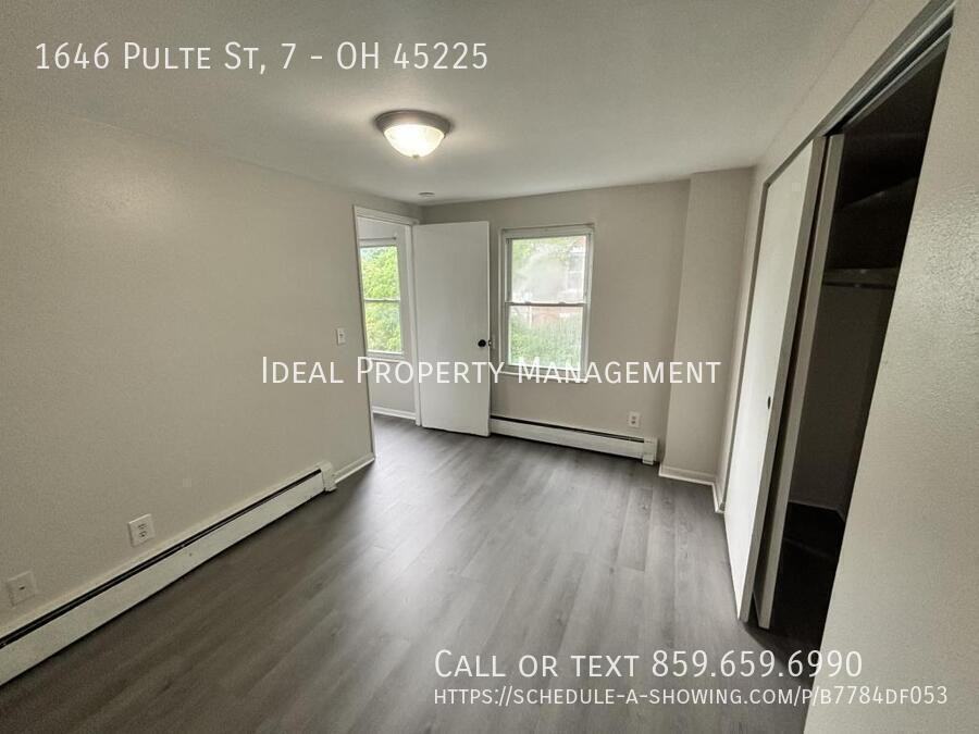 1646 Pulte St - Photo 3 of 8