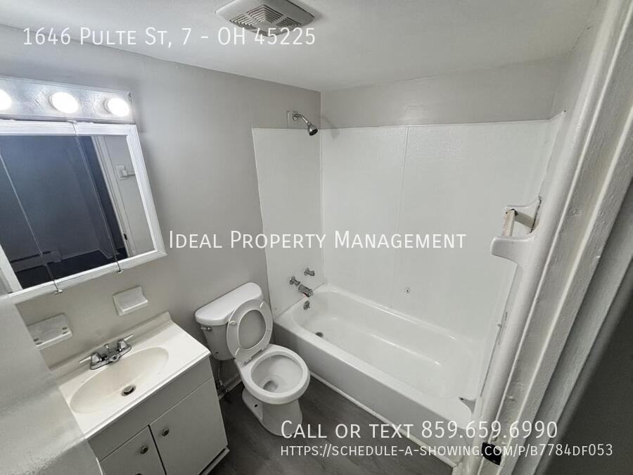 1646 Pulte St - Photo 6 of 8
