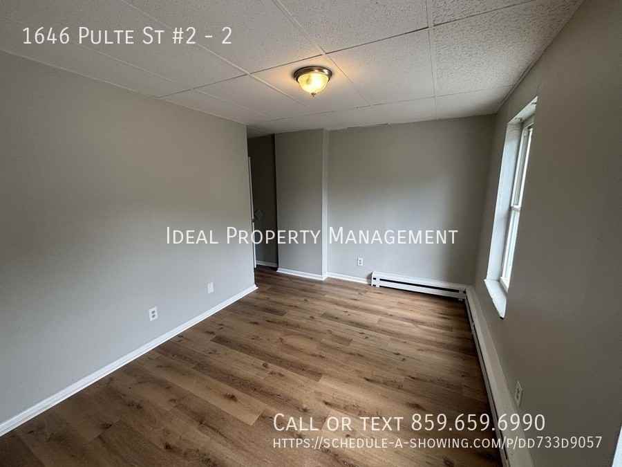 1646 Pulte St #2 - Photo 4 of 7