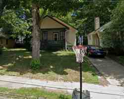 featured image of 2420 N Peoria Ave