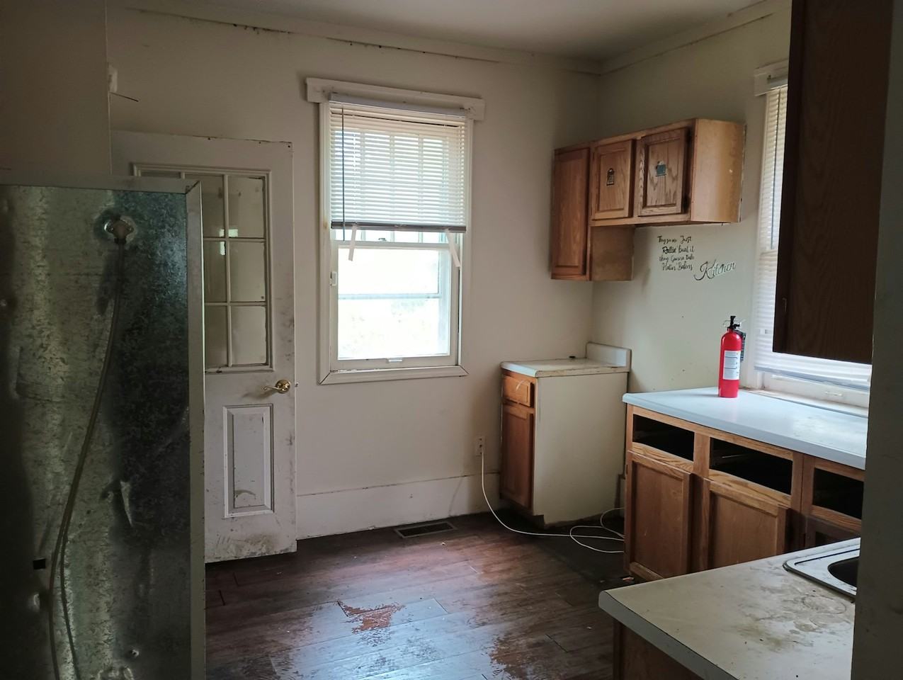 2420 North Peoria Avenue - Photo 7 of 14