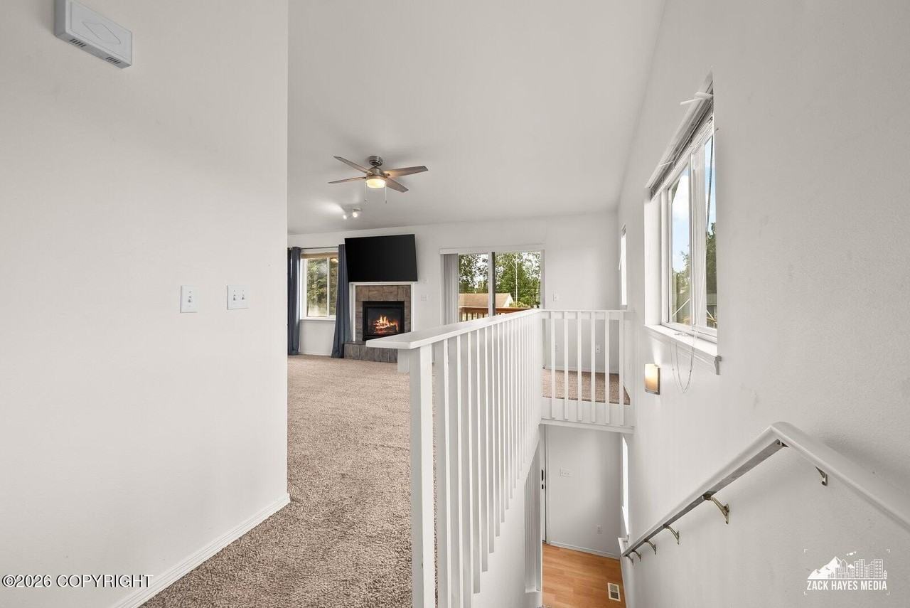 635 Pearl Dr - Photo 5 of 44