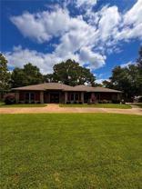 723 Lakeview Dr - Photo 1 of 1