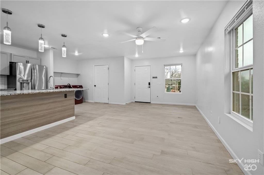 731 S Erika Ave - Photo 6 of 23