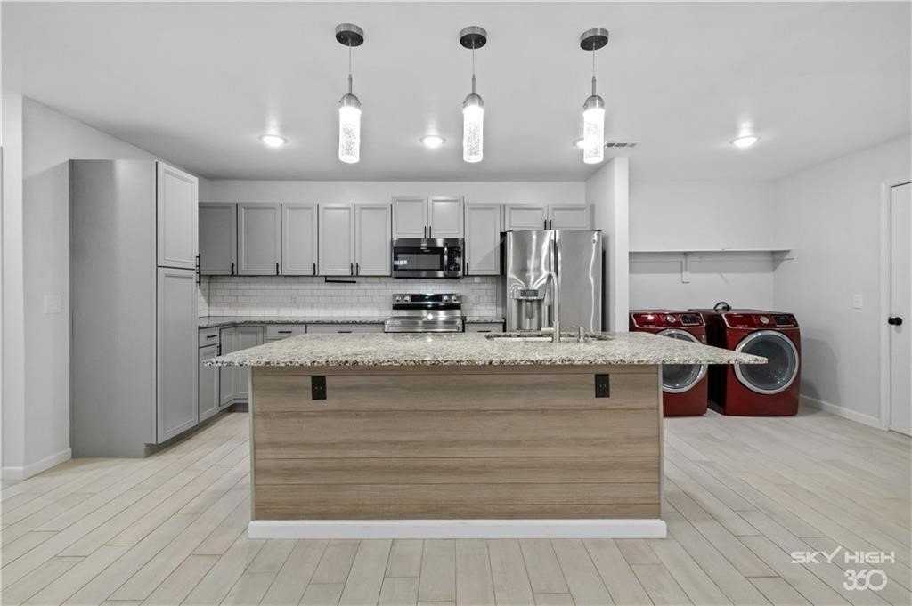 731 S Erika Ave - Photo 7 of 23