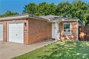featured image of 729 S Erika Ave