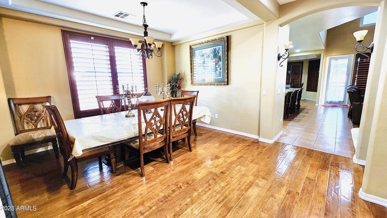 3094 S Ashley Dr - Photo 6 of 42