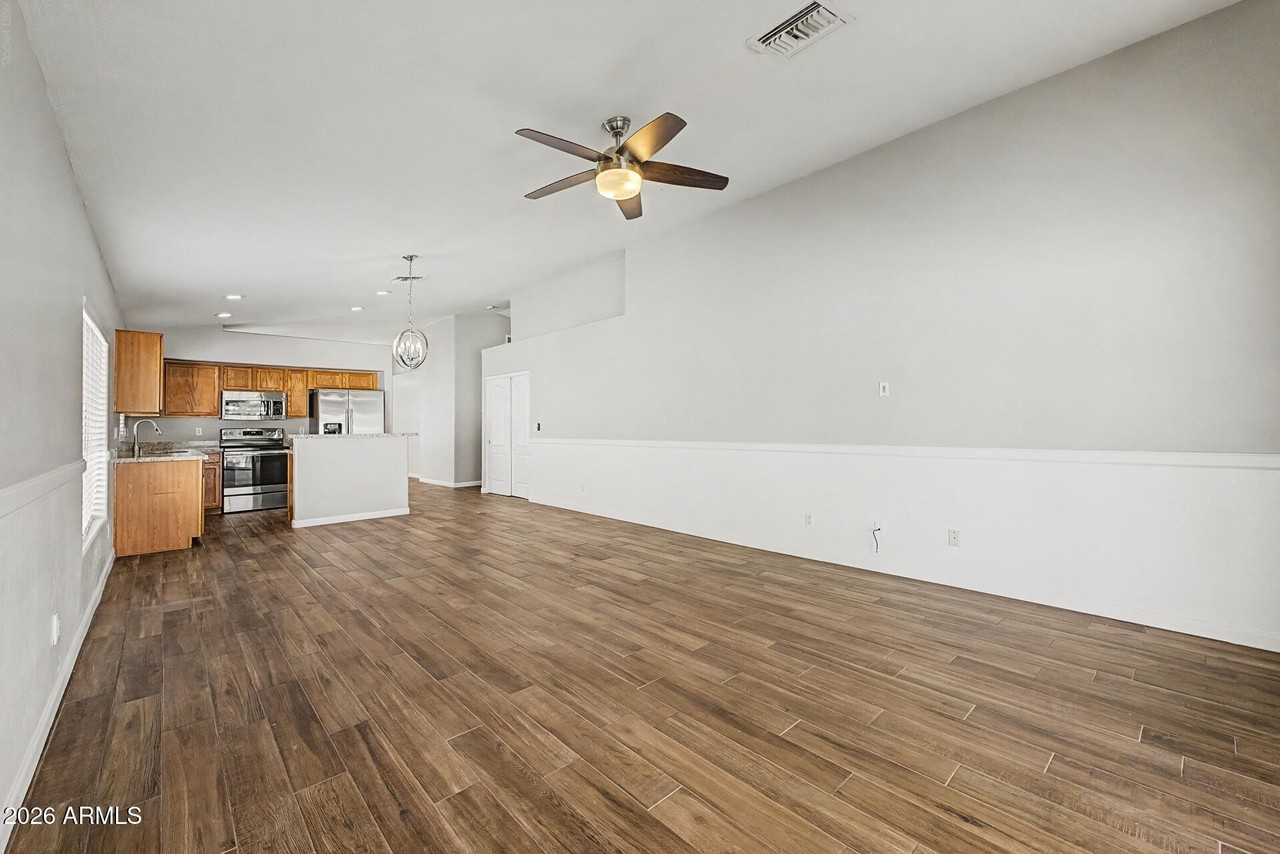 1321 N Malibu Ln - Photo 5 of 27