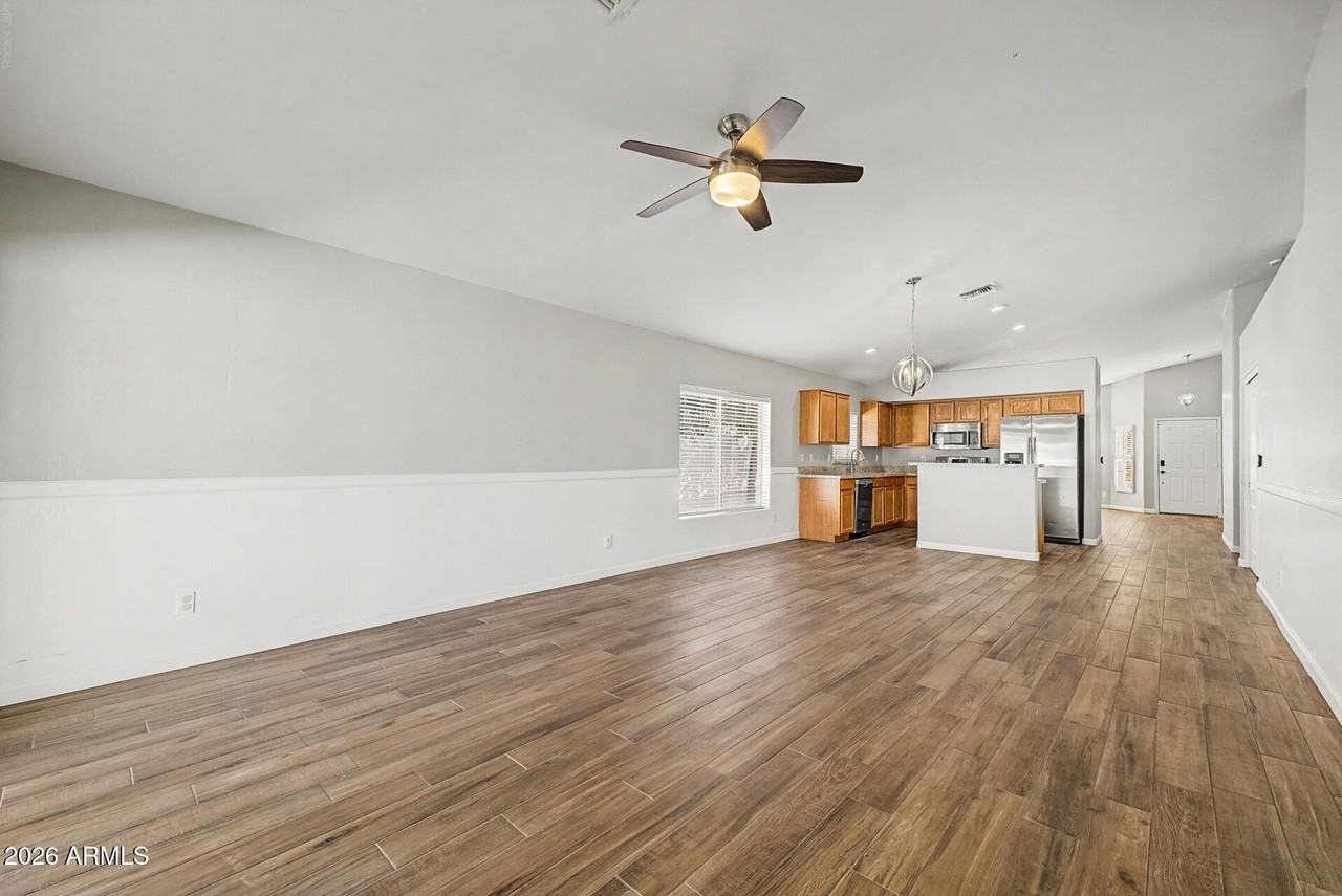 1321 N Malibu Ln - Photo 6 of 27