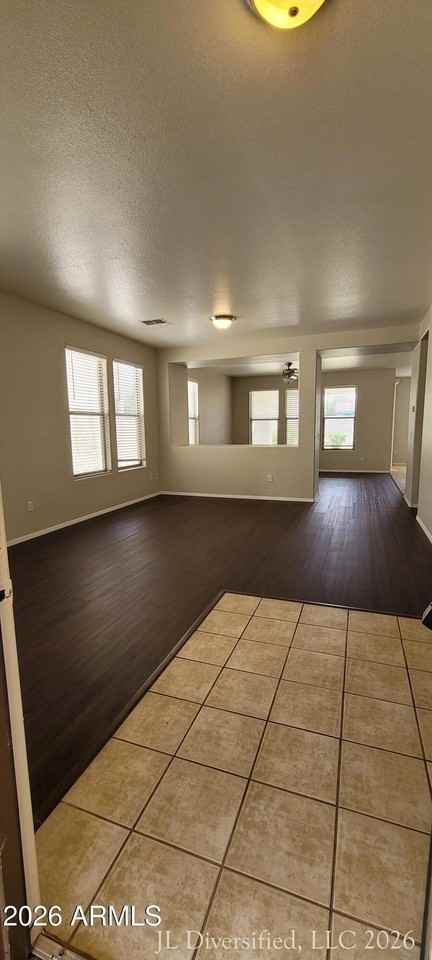 6895 S Amethyst Dr - Photo 2 of 18