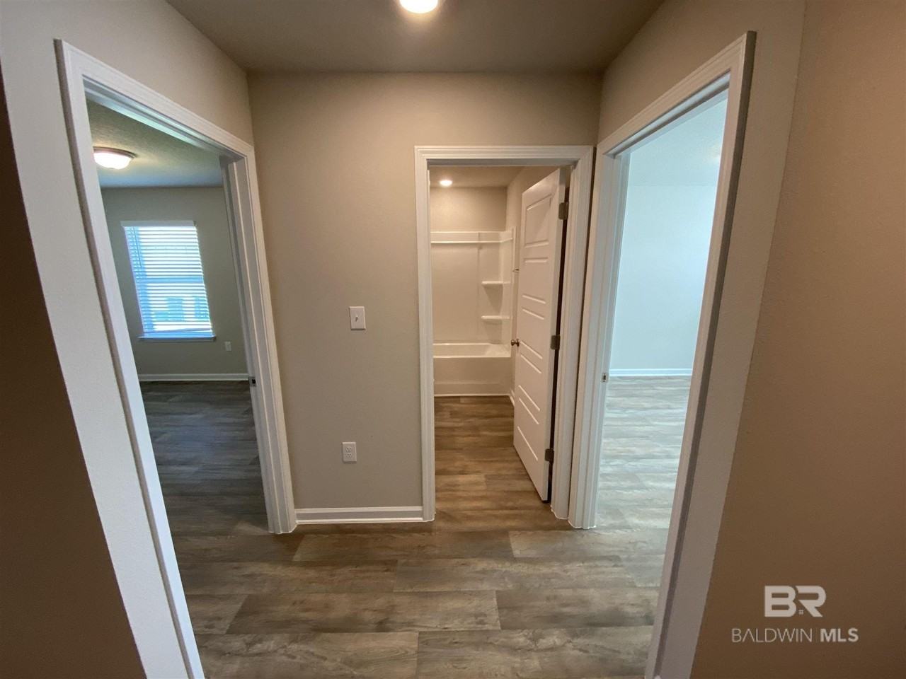 8018 Irwin Loop - Photo 3 of 22
