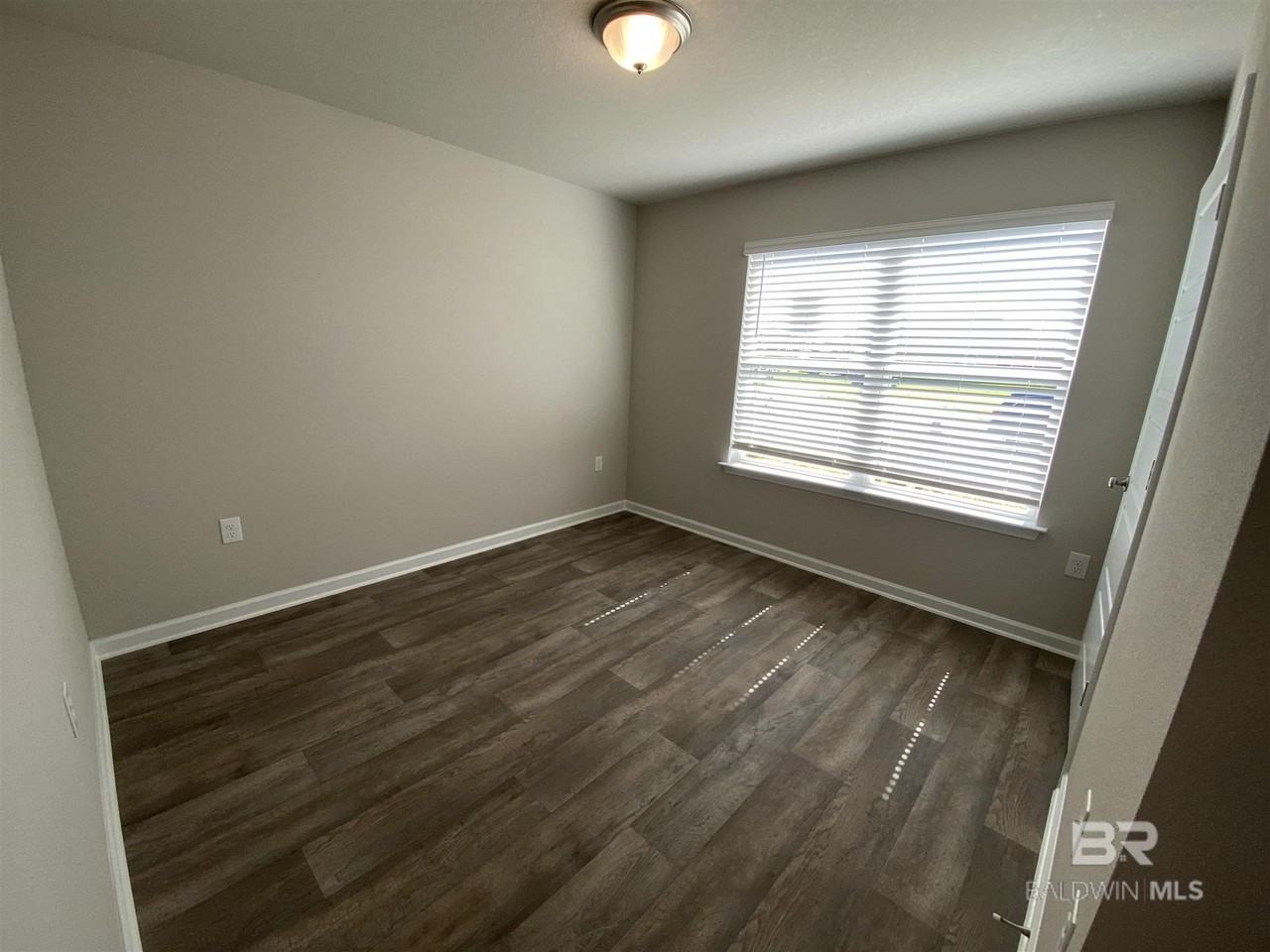 8018 Irwin Loop - Photo 4 of 22