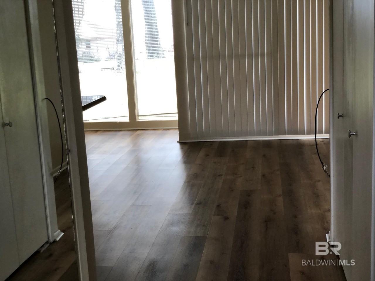 1009 Sea Cliff Dr N #2A1009 - Photo 4 of 11