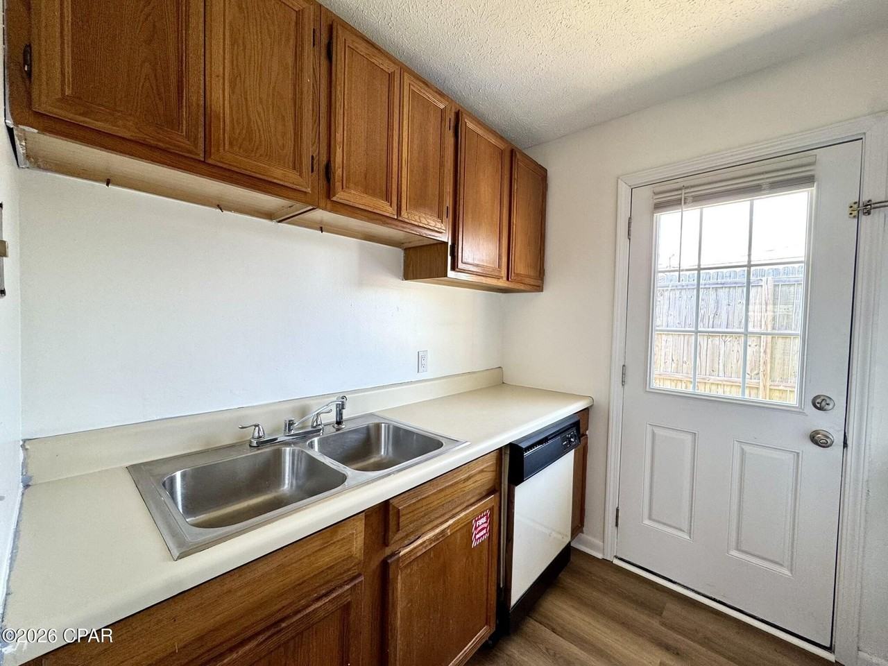 1501 Chestnut Ave #F - Photo 5 of 12