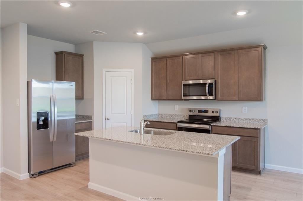 10649 Knox Landing Dr. - Photo 2 of 20