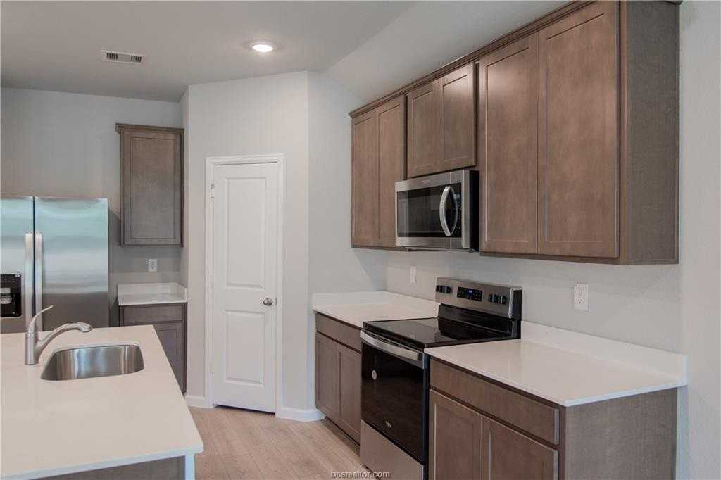Knox Dr - Photo 3 of 21