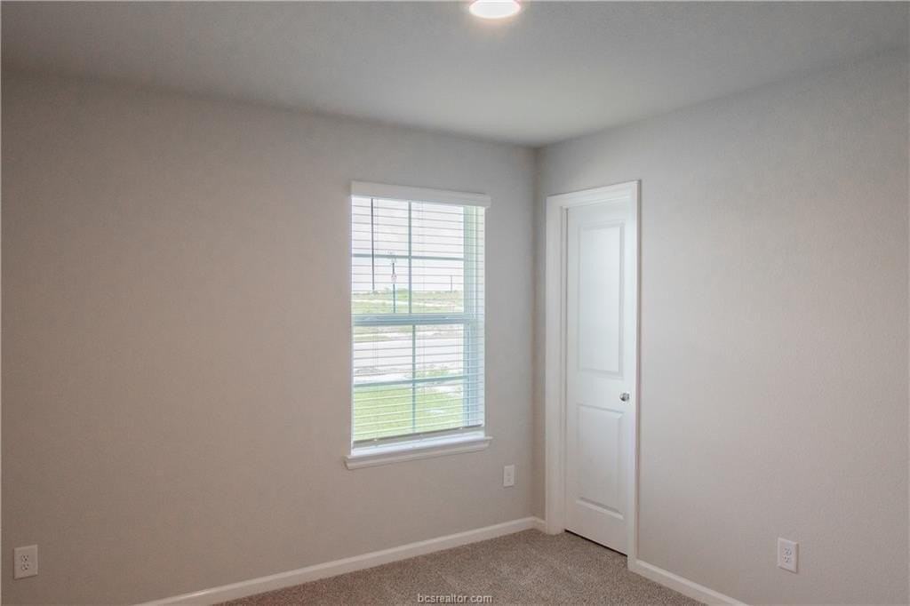 Knox Dr - Photo 6 of 21