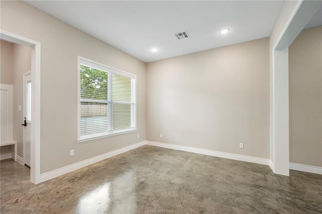 3213 Link St #112 - Photo 5 of 25