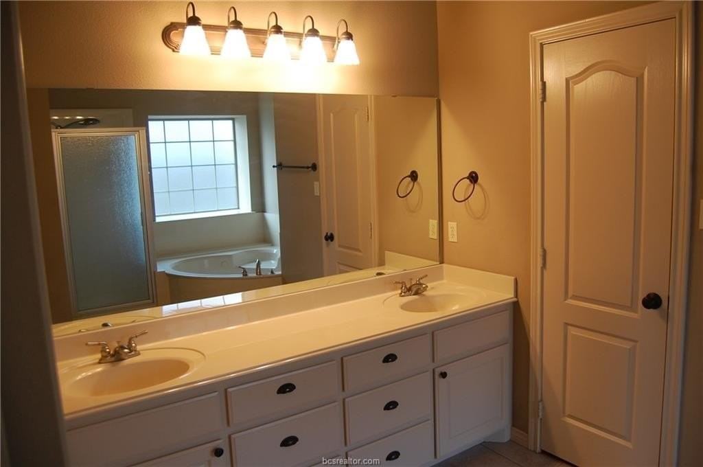 219 Rugen Ln - Photo 5 of 6