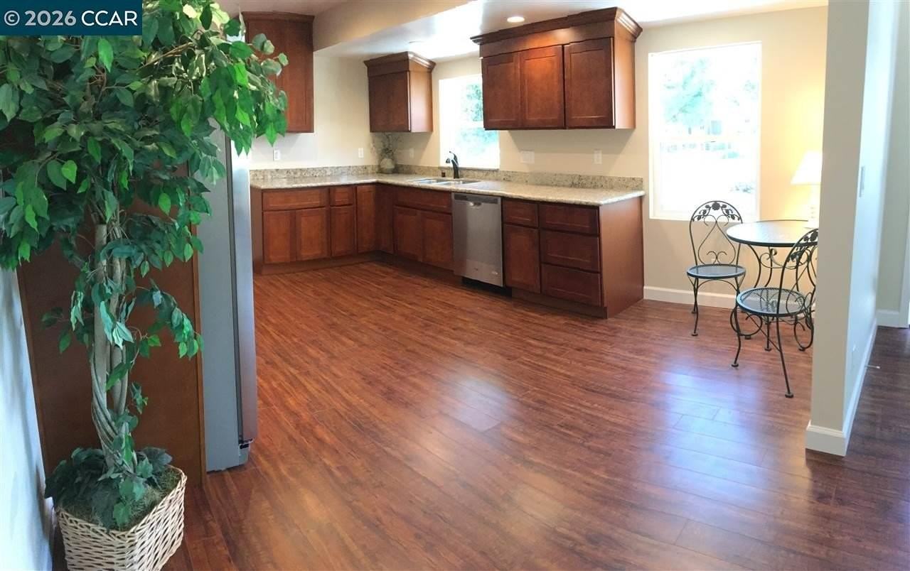1448 Rosal Ln FRONT HOUSE - Photo 2 of 15