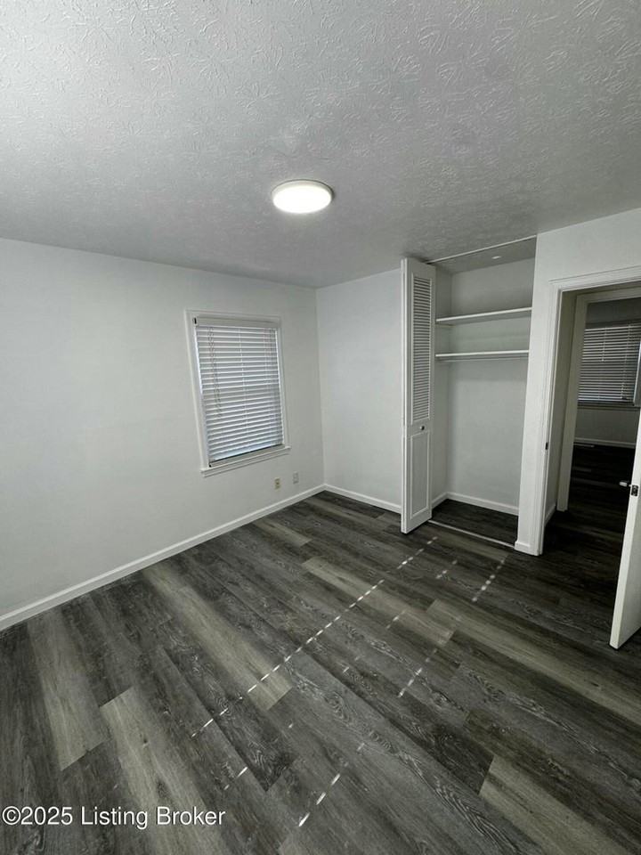 5303 Haventree Place - Photo 5 of 20