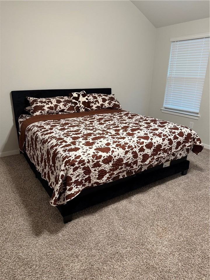 1421 Irigoyen St - Photo 2 of 5