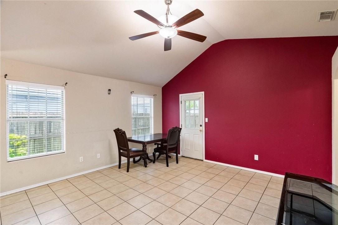 2921 Santa Lucia St - Photo 3 of 16