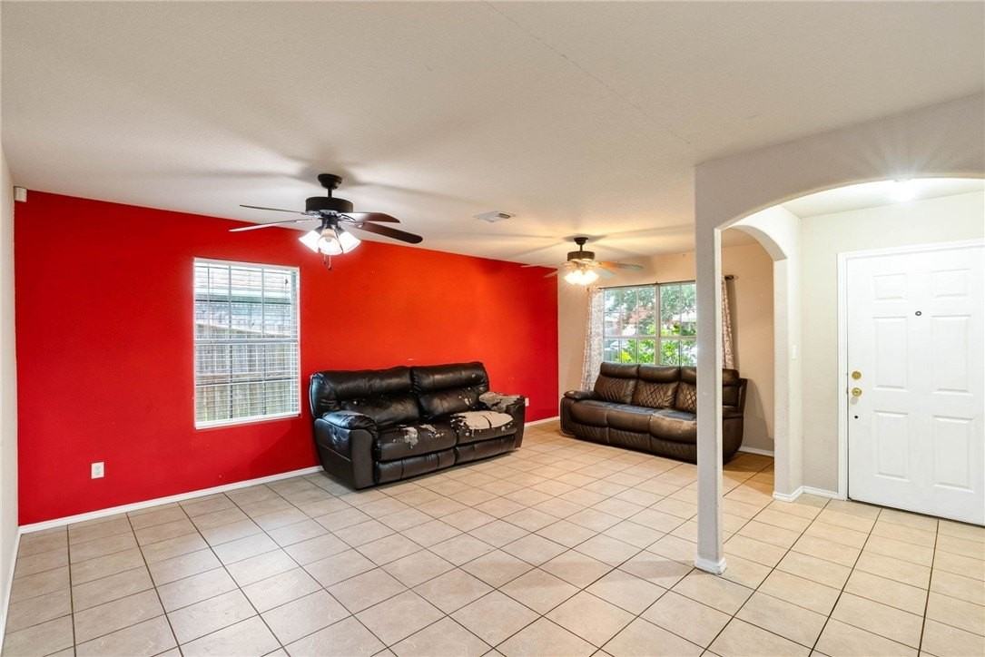 2921 Santa Lucia St - Photo 5 of 16