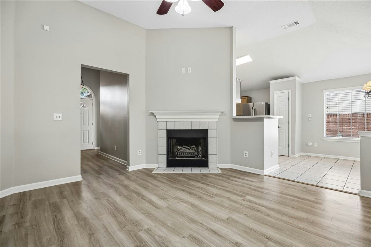 535 Pantherburn Circle South - Photo 7 of 23