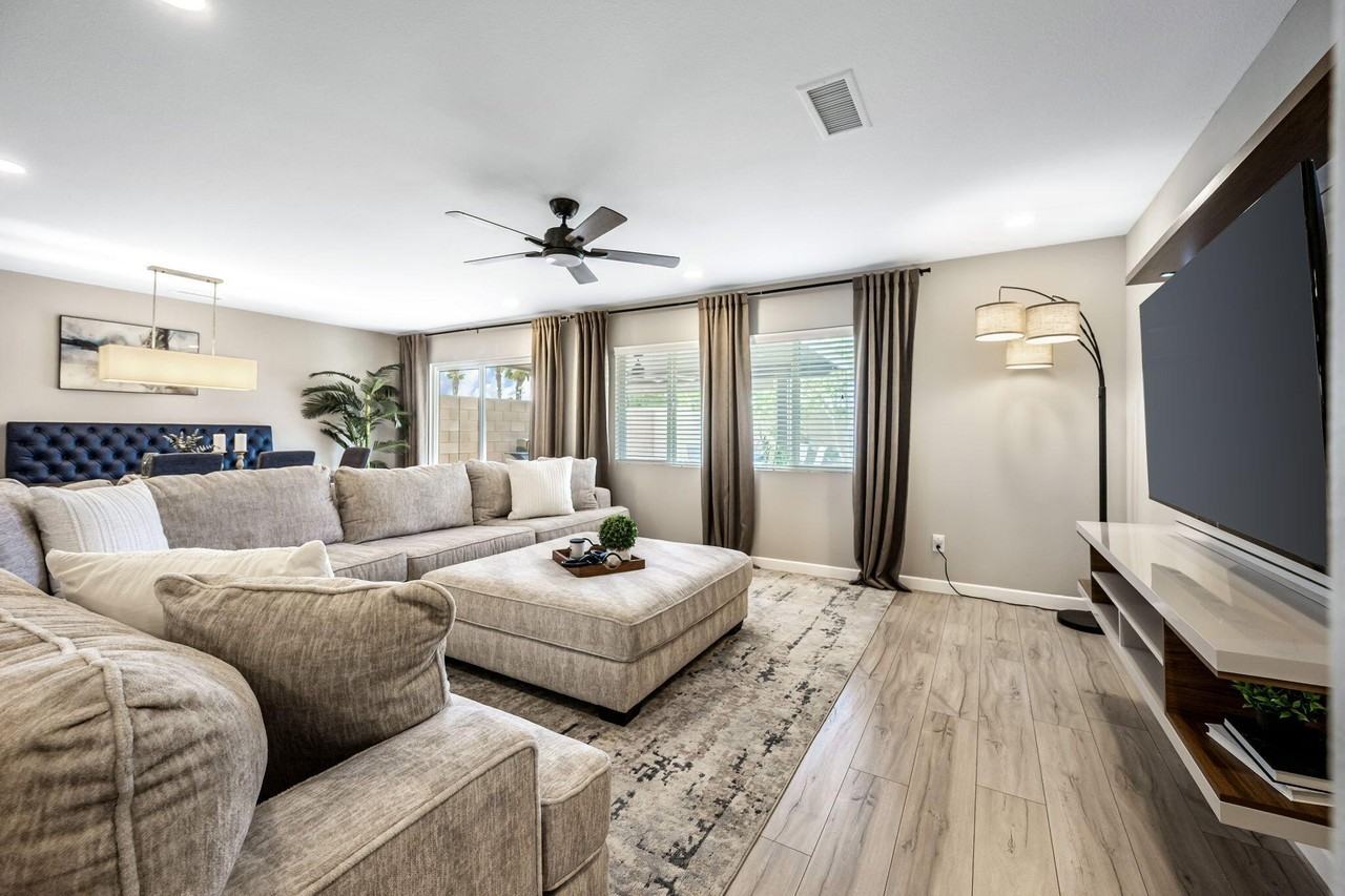 84131 Azzura Way - Photo 3 of 31