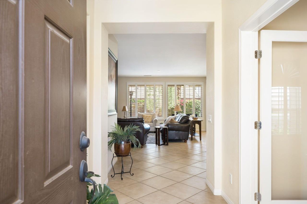 81462 Joshua Tree Ct - Photo 5 of 33