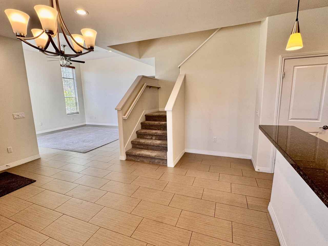52065 Graythorn Way - Photo 6 of 22