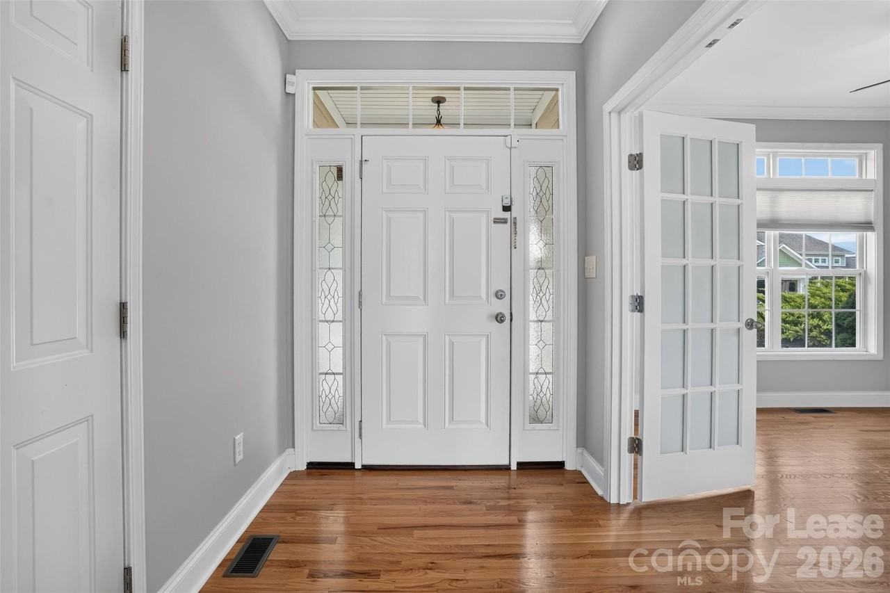35 Copper Ct - Photo 4 of 48
