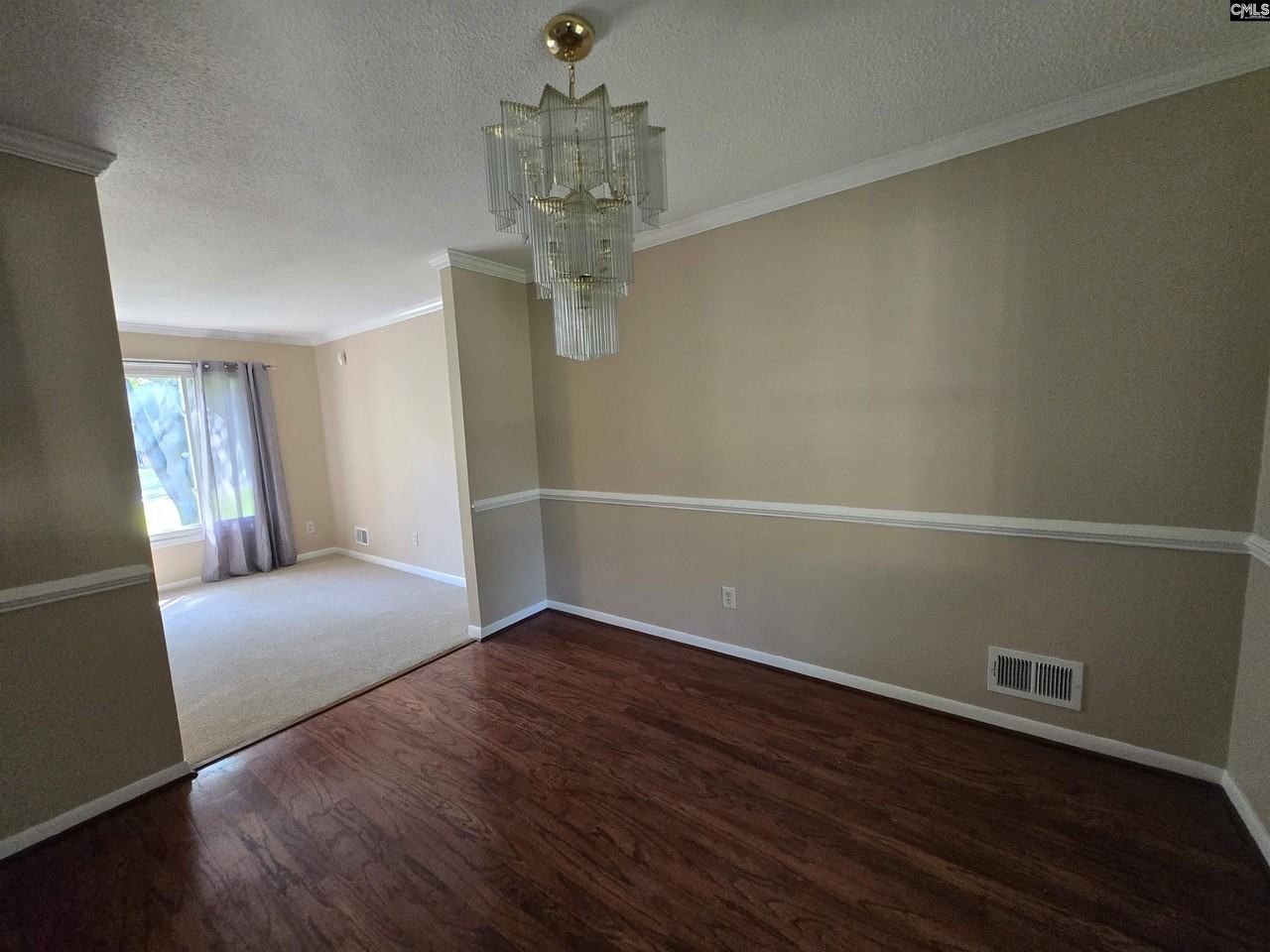 116 Folkstone Rd - Photo 7 of 25