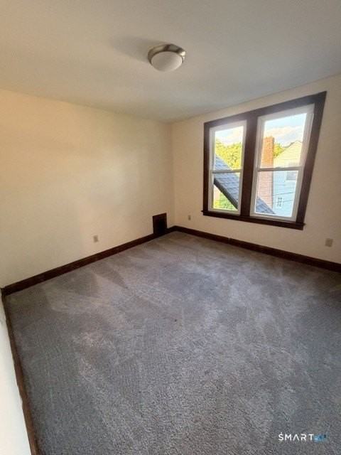 94 Tomlinson Ave - Photo 6 of 15