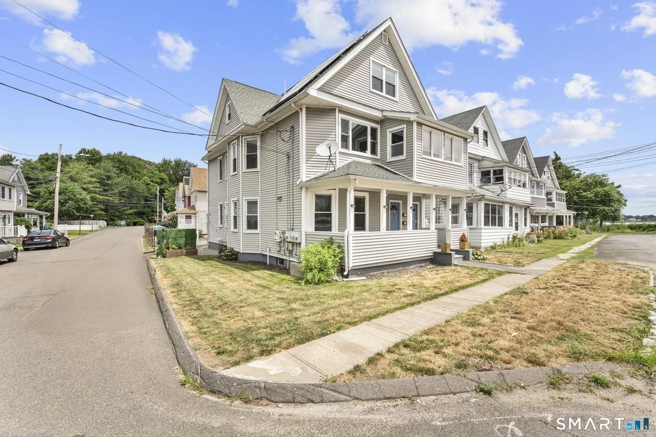 768 Stratford Ave #2