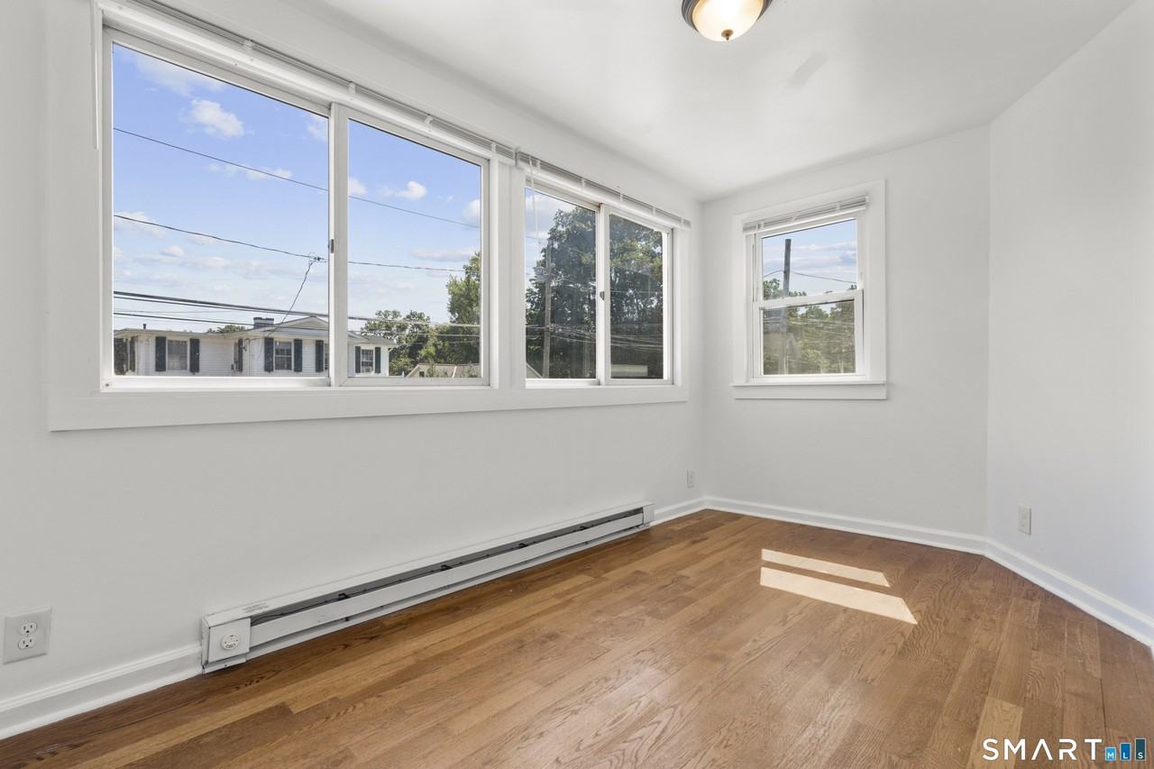 768 Stratford Ave #2 - Photo 5 of 21