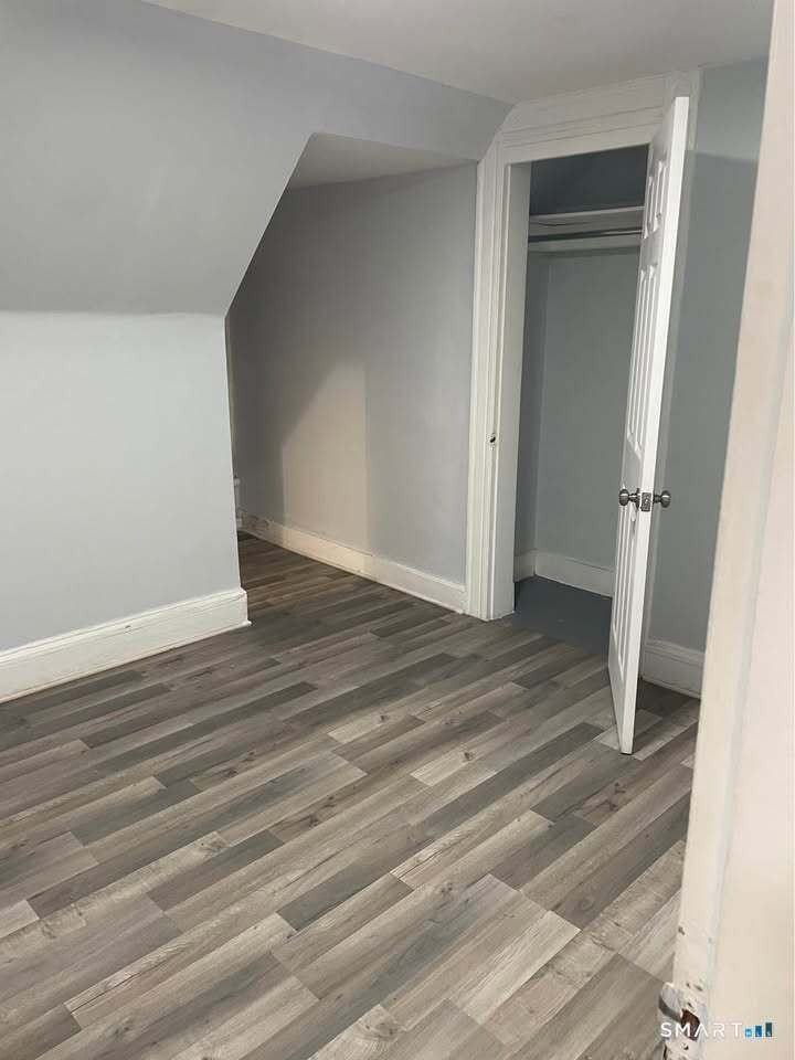 178 Clarence St #4 - Photo 3 of 8