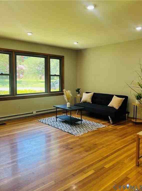 4931 Lair Dr - Photo 4 of 14