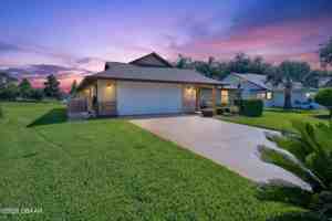 featured image of 32 Kingsley Cir